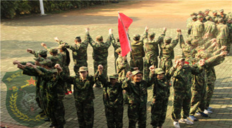 2107年2月5日米蘭芭莎時(shí)尚紡織公司95人到黃埔軍校