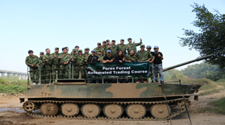 瑋凱嘉香港有限公司27人到黃埔青少年軍校進(jìn)行二